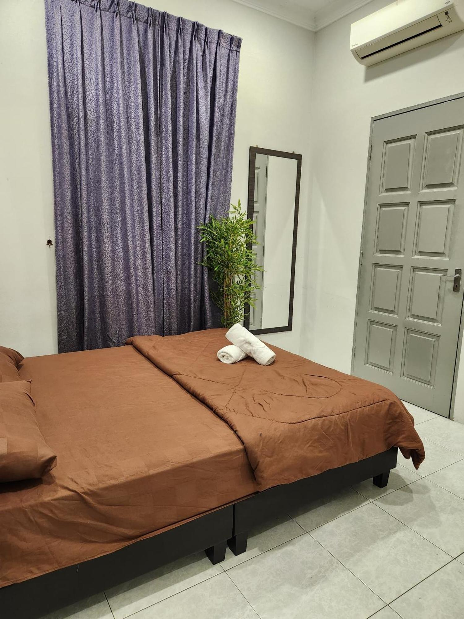 Galaxy Guest Home By Ipoh Maju Stay Экстерьер фото